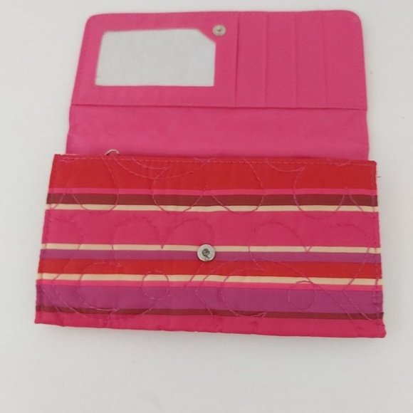 AVON | Crazy for Quilting Wallet - Picture 3 of 6